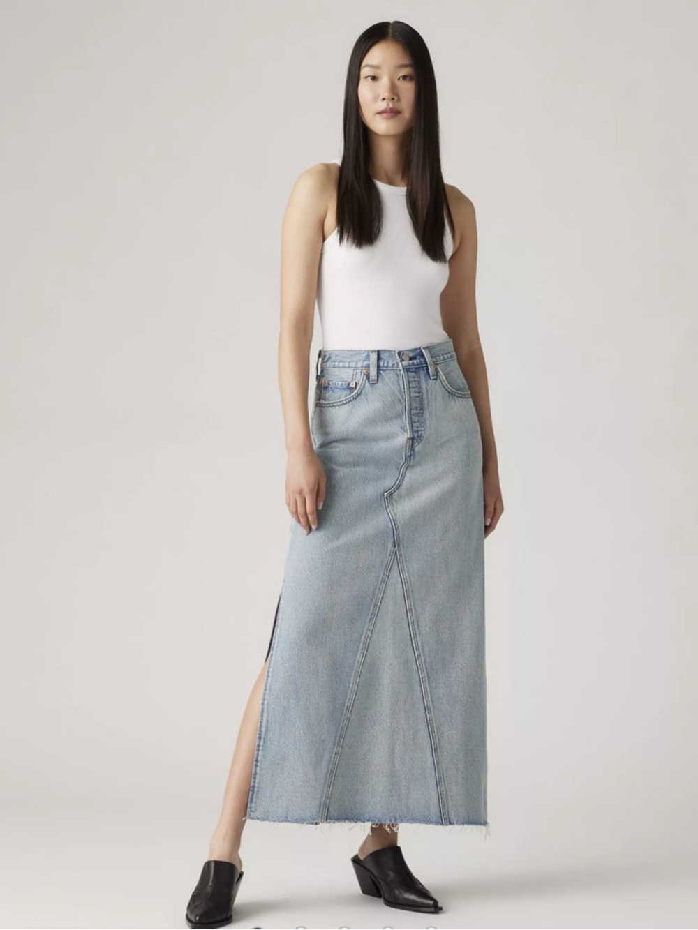 Levi’s icon long skirt with frayed hem size 25 worn once